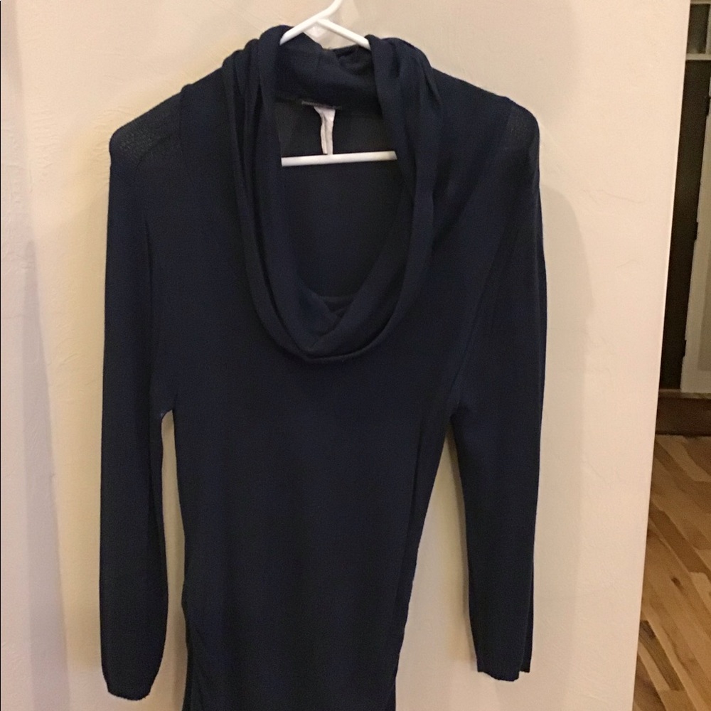 Sweater M